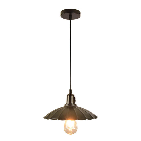 Vintage Black Scalloped Pendant Light - Metal 1-Light Suspension Lighting for Dining Room