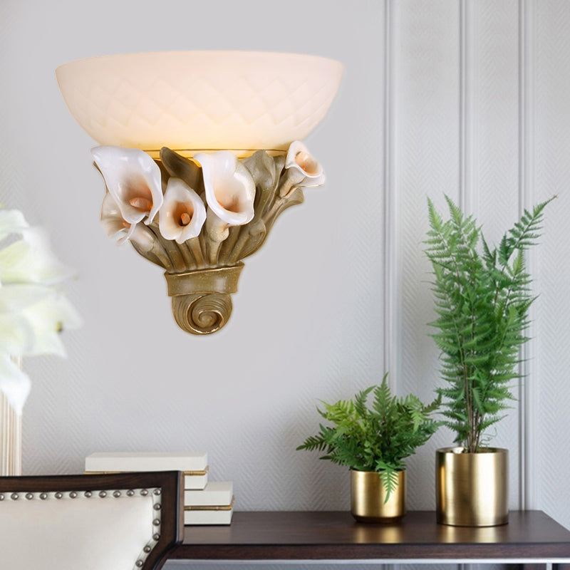 Vintage 1-Light Wall Sconce With White Glass Bowl And Flower Design