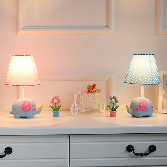 Adorable Fat Elephant Desk Light - Perfect Study For Baby Bedroom!