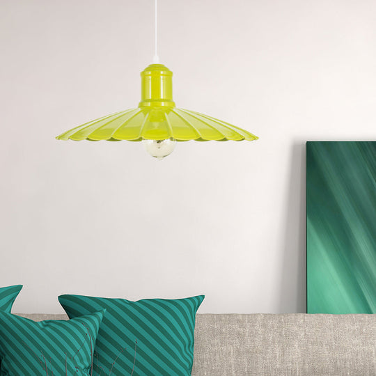 Retro Scalloped Metal Pendant Lamp For Bedroom - 1 Head Hanging Light Fixture In Red/Yellow/Green