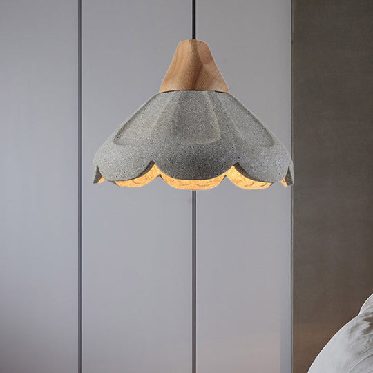 Nordic Style Grey Pendant Lighting - Scalloped Concrete Hanging Light with Wooden Cap for Restaurants