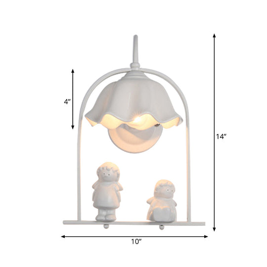 Modern Stylish White Metal Wall Lamp With 1 Light For Little Kids Kitchen Décor