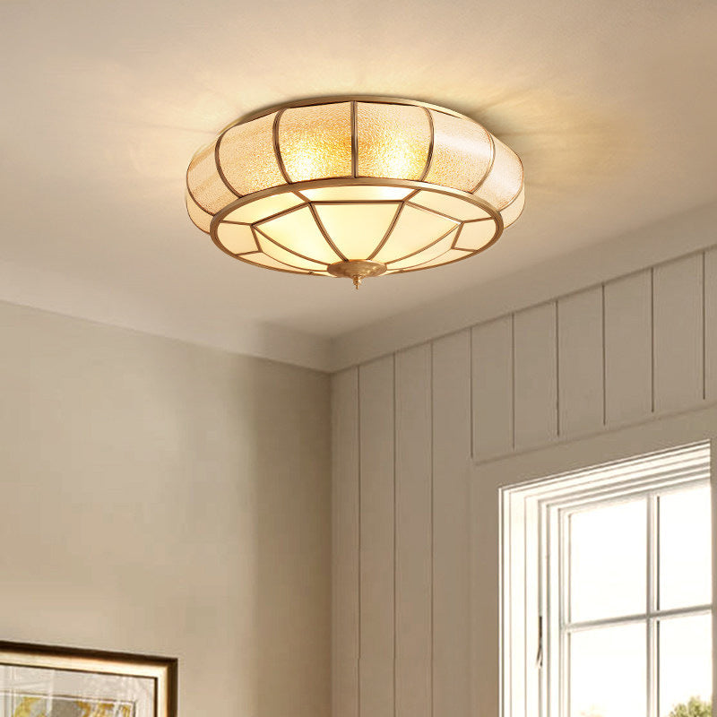 Gold Ripple Glass Flush Mount Lighting: Classic Donut-Shaped Fixture, Ideal for Dining Rooms