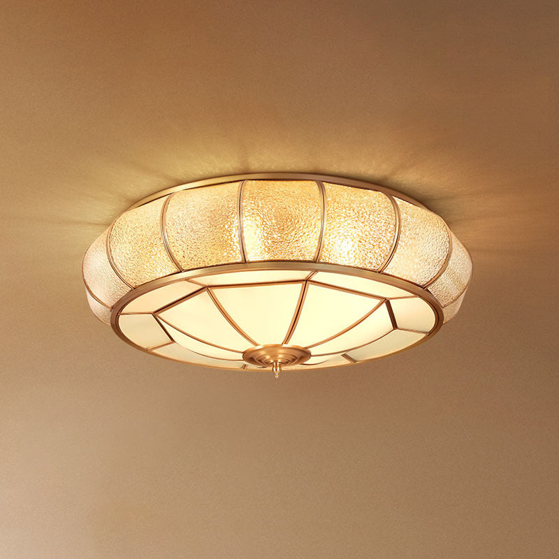 Gold Ripple Glass Flush Mount Lighting: Classic Donut-Shaped Fixture, Ideal for Dining Rooms