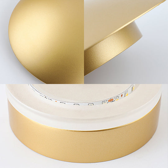 White/Gold Led Wall Light With Warm/White Illumination - Perfect For Modern Bedrooms