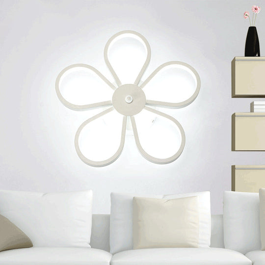 Modern Acrylic Flower Wall Mounted Led Sconce Light In Warm/White For Dining Room White / Warm