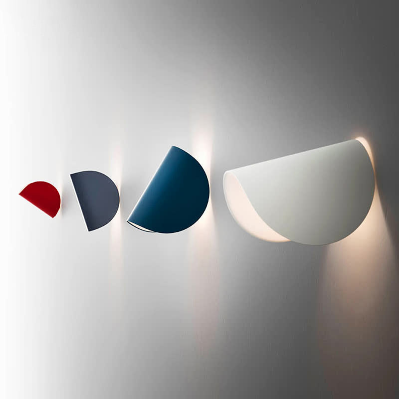 Minimalist Metallic Led Curved Wall Light For Living Room