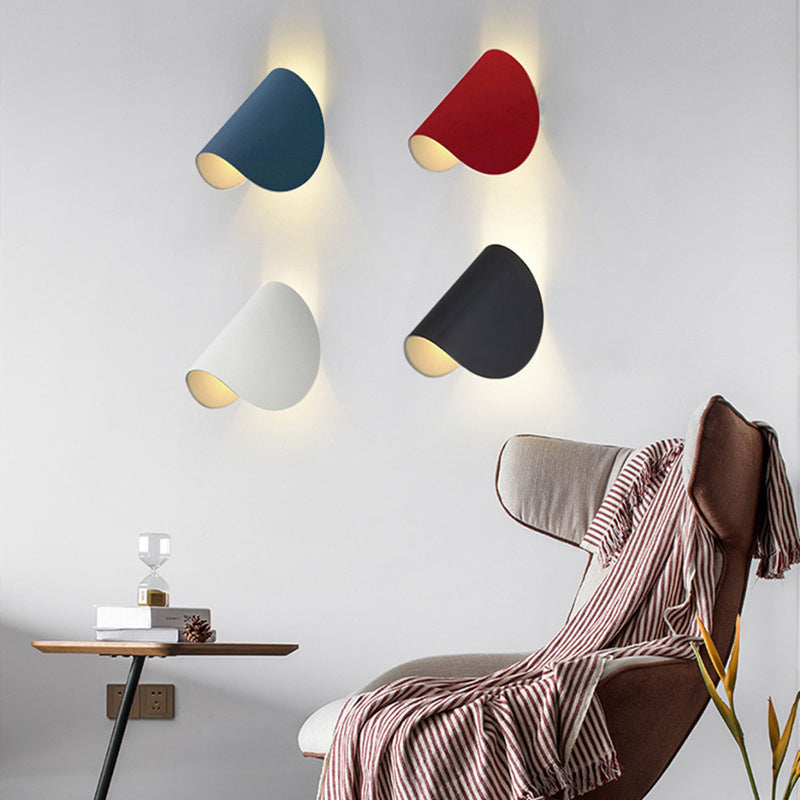 Minimalist Metallic Led Curved Wall Light For Living Room