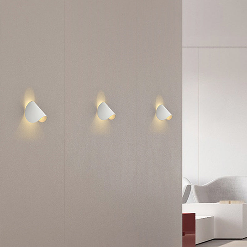 Minimalist Metallic Led Curved Wall Light For Living Room