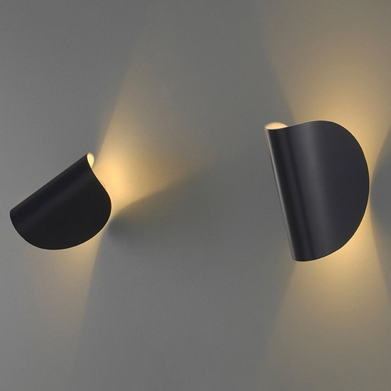 Minimalist Metallic Led Curved Wall Light For Living Room