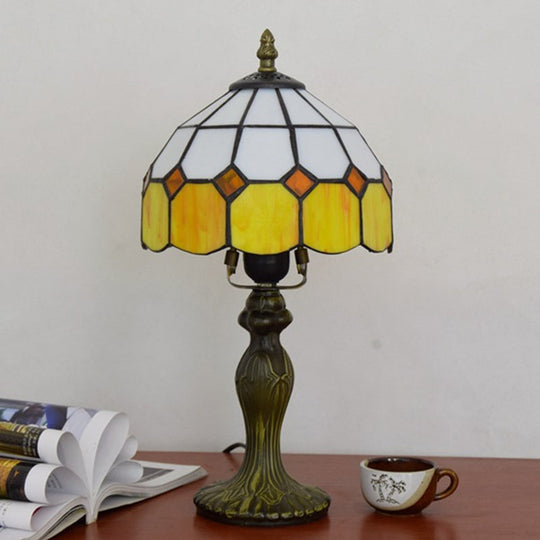 Yellow Single-Bulb Nightstand Lamp With Classic Gridded Glass Design - Perfect For Living Room