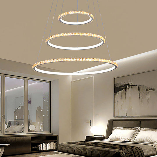 Lustre en cristal à LED, suspension de plafond moderne en or/argent avec 3 anneaux, options d'éclairage chaud et blanc