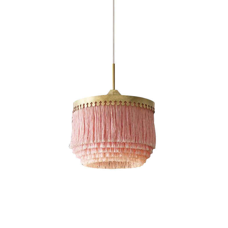 Minimalistic Round Fringe Pendant Light Fixture In Gold

Or

Gold Suspension - Simple & Elegant