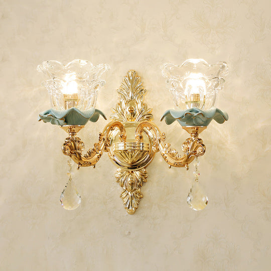 Classic Wall Light With Carved Glass Shade And Gold Finish 2 / E