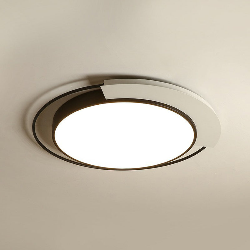 Nordic Circular Led Flush Mount Lighting Fixture In Black And White For Living Room