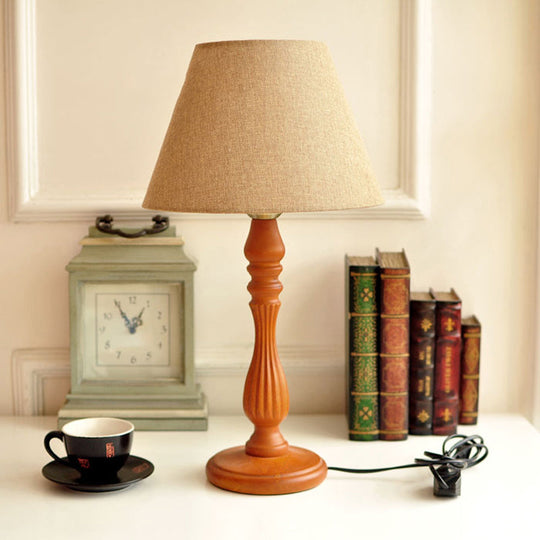 Barrel Desk Lamp With Wood Base - Traditional Fabric White/Flaxen/Beige Design 1 Light Reading For