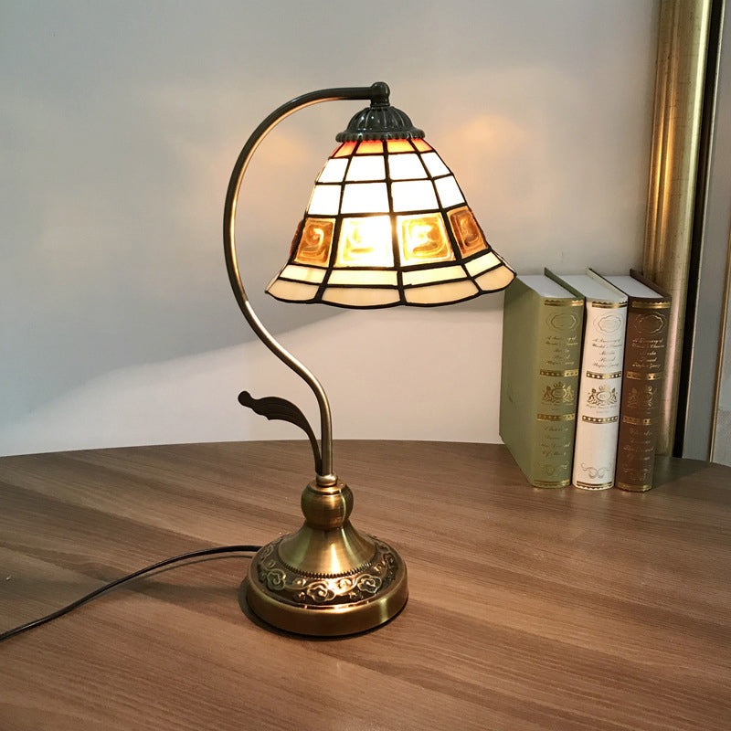 Tiffany Style Bell Shade Nightstand Lamp With Gridded Glass Table Lighting - Perfect For Bedroom