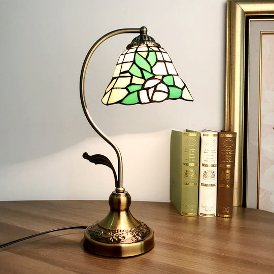 Tiffany Style Bell Shade Nightstand Lamp With Gridded Glass Table Lighting - Perfect For Bedroom