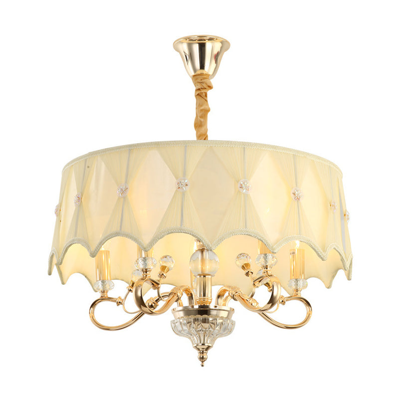 Lustre rond à 5 lampes avec abat-jour en tissu blanc et supports en cristal - Plafonnier traditionnel