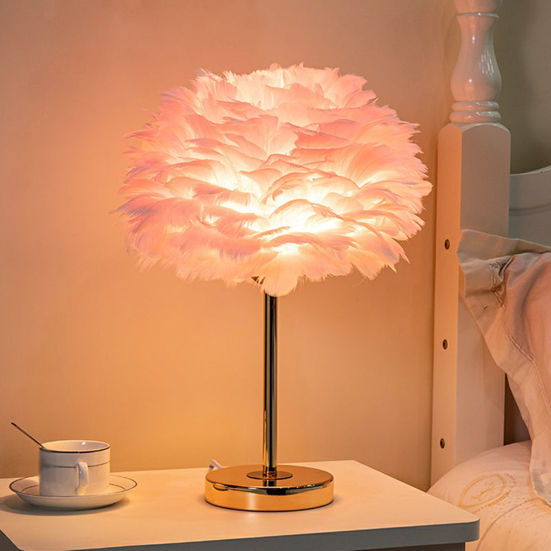 Blossom Feather Bedside Lamp - Minimalistic Natural Nightstand Light