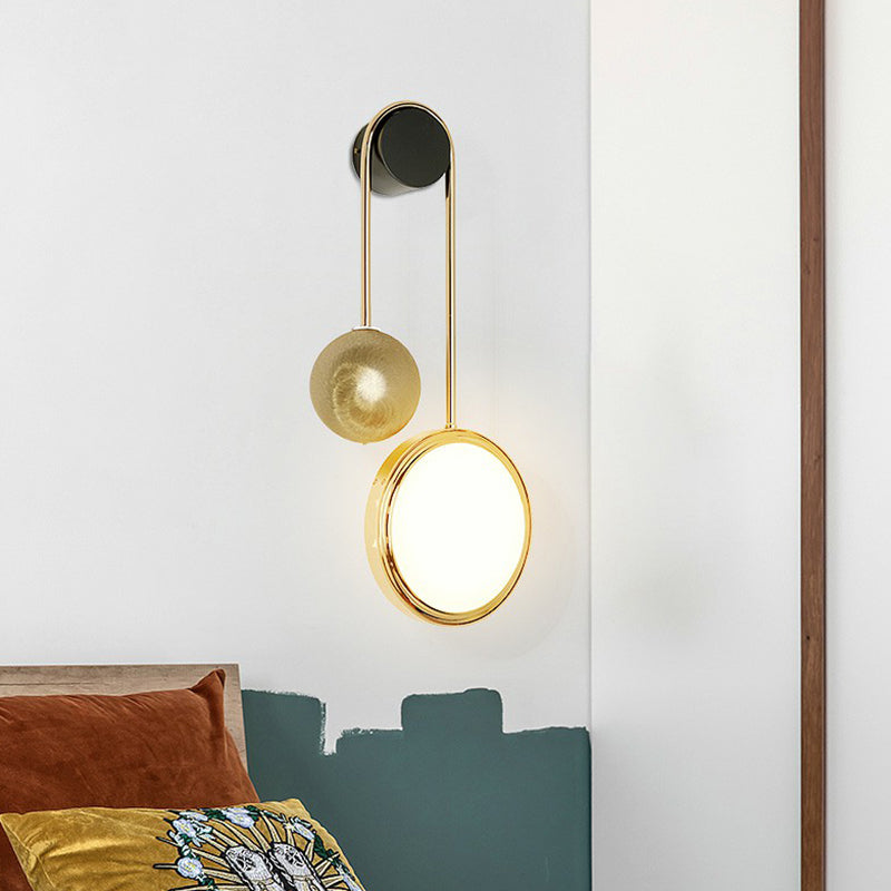 Modern Brass Wall Mount Led Sconce Light - Artistic Circle Design For Living Room