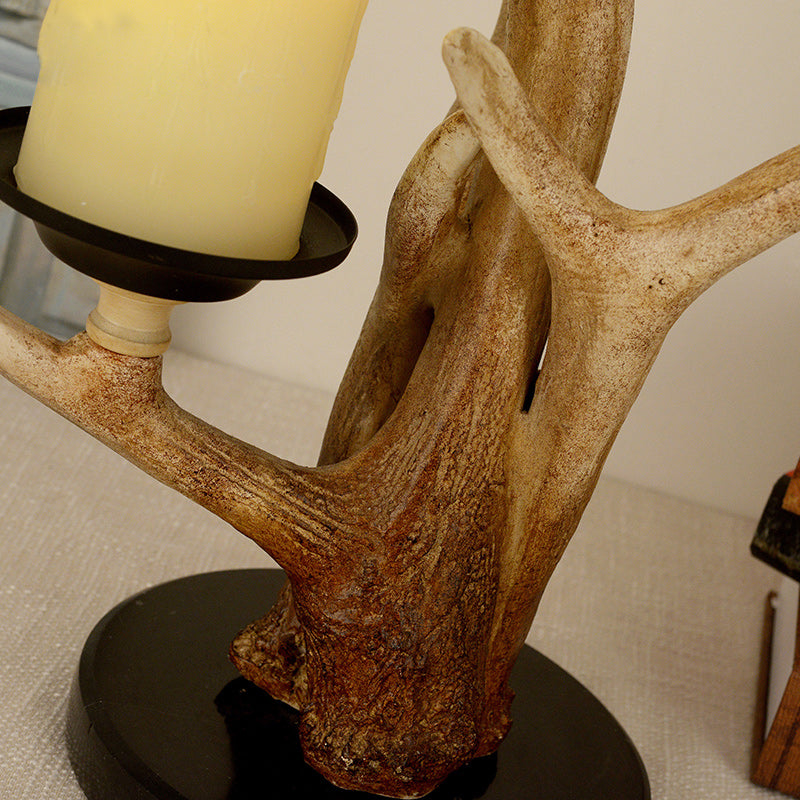 Rustic 3-Light Resin Desk Lamp For Bedroom - Country Style Candle Reading Light In Wood With Antlers