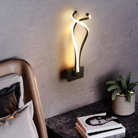 Art Deco Twisting Led Wall Sconce: Metal Edition For Bedroom Lighting