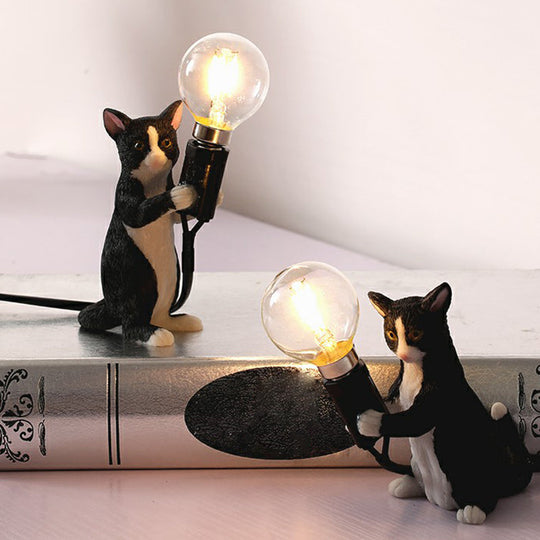 Adorable Kitten Nightstand Lamp Decorative Resin Child-Friendly 1-Bulb Ideal For Childrens Bedroom