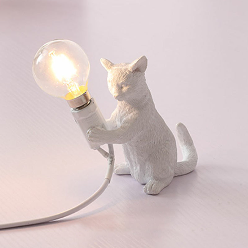 Adorable Kitten Nightstand Lamp Decorative Resin Child-Friendly 1-Bulb Ideal For Childrens Bedroom