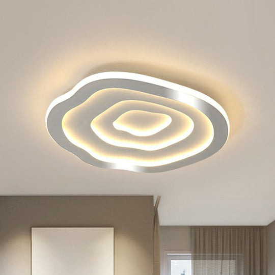 Modern White LED Flush Mount Ceiling Light with Acrylic Concentric Pattern