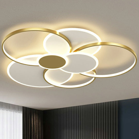 Modern Metal Frame Flush-Mount Led Ceiling Lamp For Living Room - Minimalistic Design Gold / 35.5