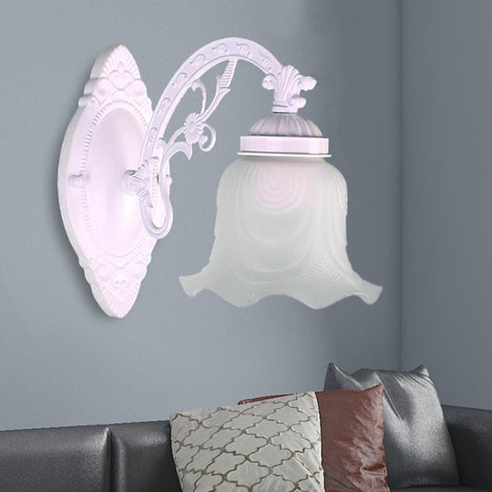 Vintage Style Metal Wall Lamp With Frosted Glass Shade Flower Living Room Sconce Light (1/2 Lights)