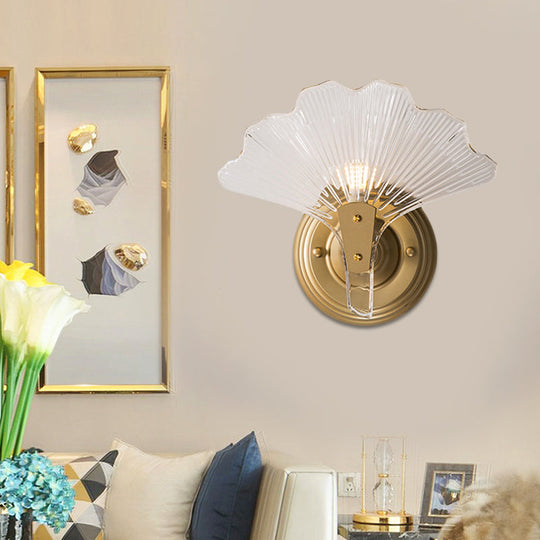 Traditional Gold Ginkgo Sconce Light - Elegant Metal Wall Lighting Fixture For Dining Room (1/3