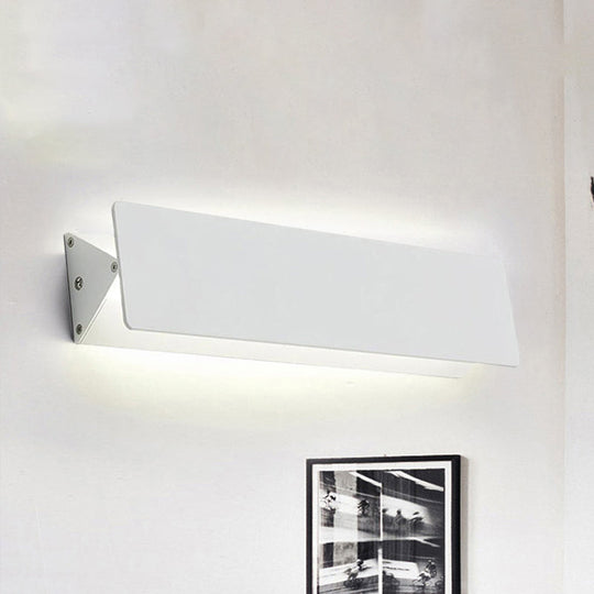 Modernism Style Linear Wall Sconce - Aluminum Led Lamp In White 7/14 Wide / 7 Warm