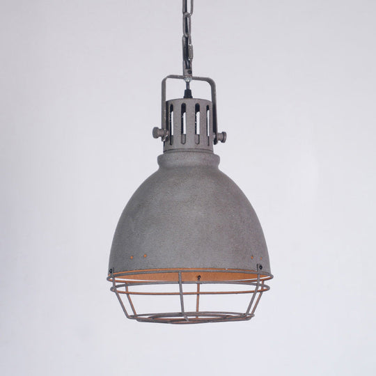 Industrial Metal Pendant Ceiling Lamp: Single-Shade Suspension Lighting for Bistro