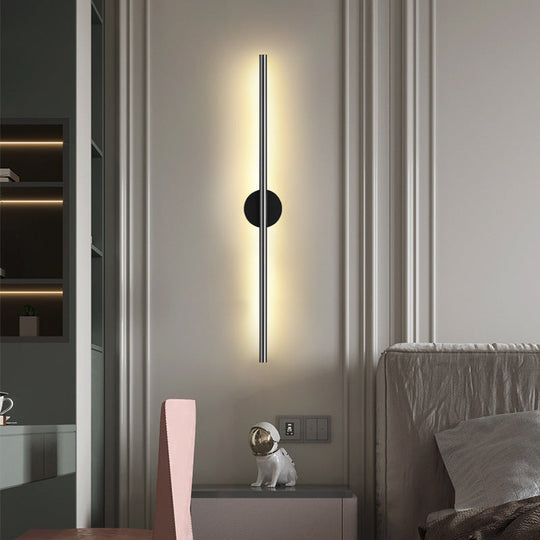 Modern Black Led Wall Sconce For Living Room - Stylish Metallic Fixture