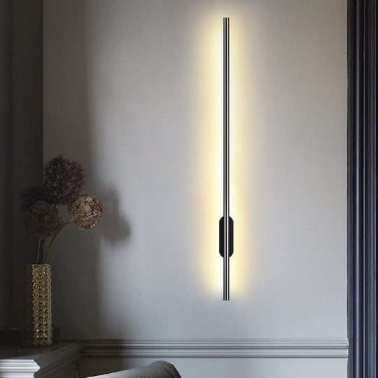 Modern Black Led Wall Sconce For Living Room - Stylish Metallic Fixture