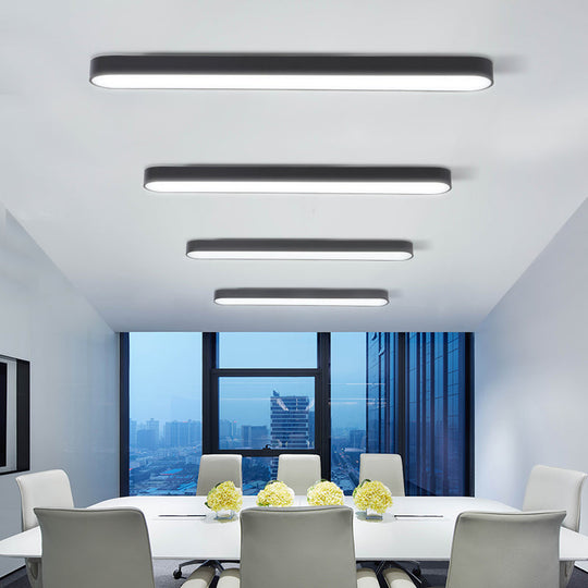 Sleek Aluminum LED Flush Mount Lamp: Elliptical Design for Minimalistic Meeting Rooms