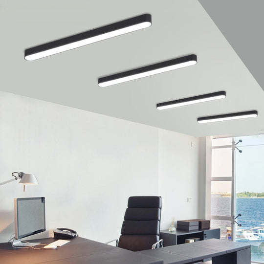 Sleek Aluminum LED Flush Mount Lamp: Elliptical Design for Minimalistic Meeting Rooms