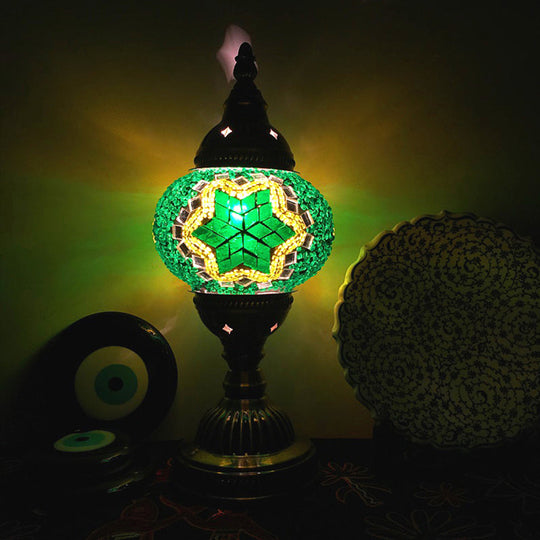 Spherical Blue/Green/Fluorescent Yellow Glass Table Lamp - Modern Living Room Task Lighting Green /