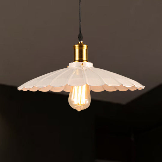 14"/16" Dia Industrial Scalloped Pendant Light 1 Head Metallic Ceiling Pendant Lamp in Black/White