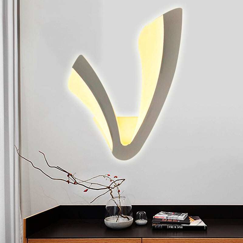 Horn-Shaped White Led Wall Sconce For Modern Living Rooms.