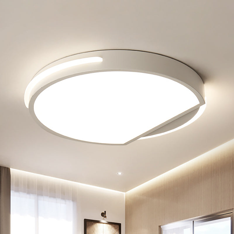 Simple Metal Flushmount Ceiling Light in Warm/White: 16"/19.5" Wide Round Design