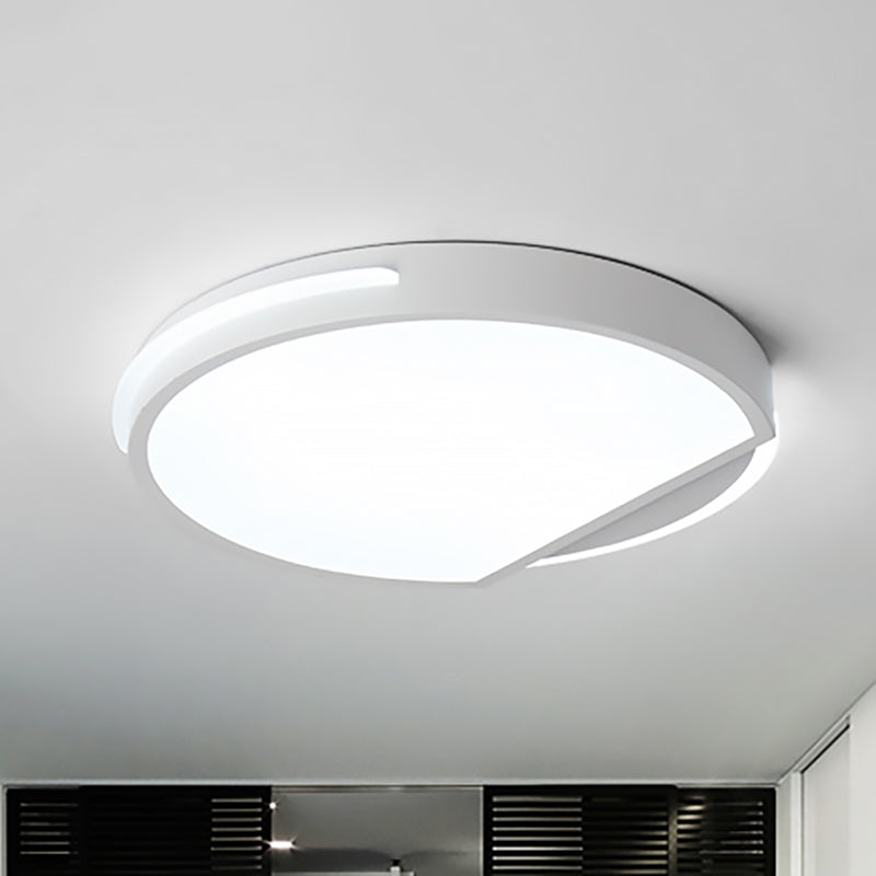 Simple Metal Flushmount Ceiling Light in Warm/White: 16"/19.5" Wide Round Design