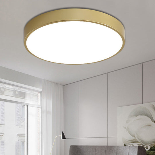 Sleek LED Ceiling Light: Modern Round Flush Mount Fixture for Bedroom