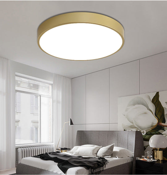 Sleek LED Ceiling Light: Modern Round Flush Mount Fixture for Bedroom