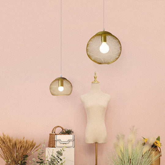 Iron Wire Spherical Pendant Light - Loft Style Ceiling Lamp in Gold for Clothing Stores - 1 Bulb Suspension.