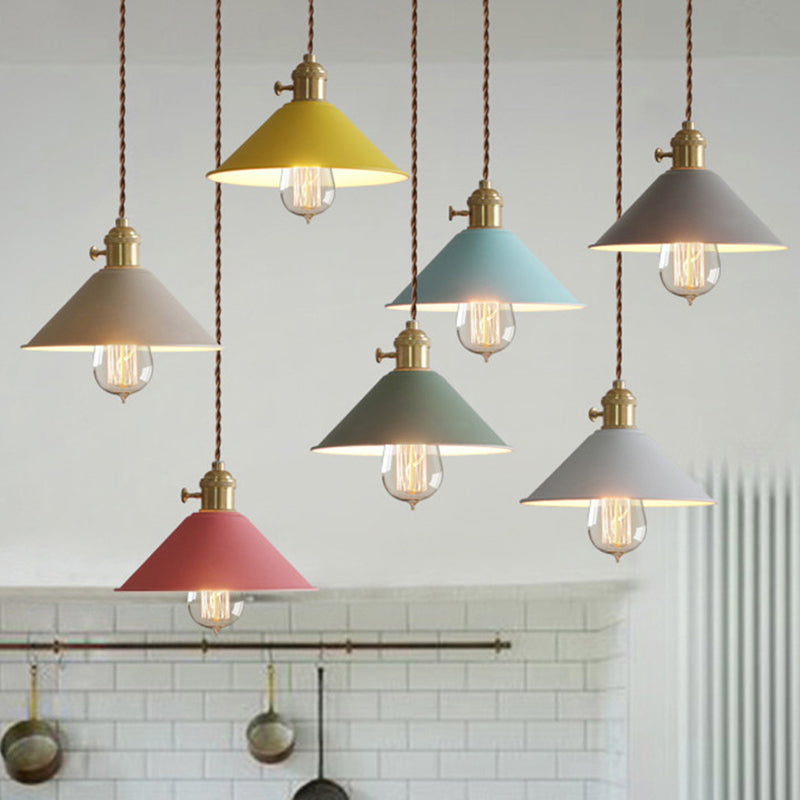 Tapered Metal Pendant Lamp For Modern Dining Room Lighting