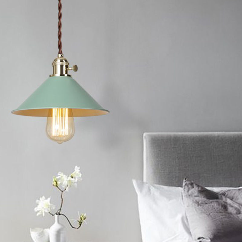 Tapered Metal Pendant Lamp For Modern Dining Room Lighting