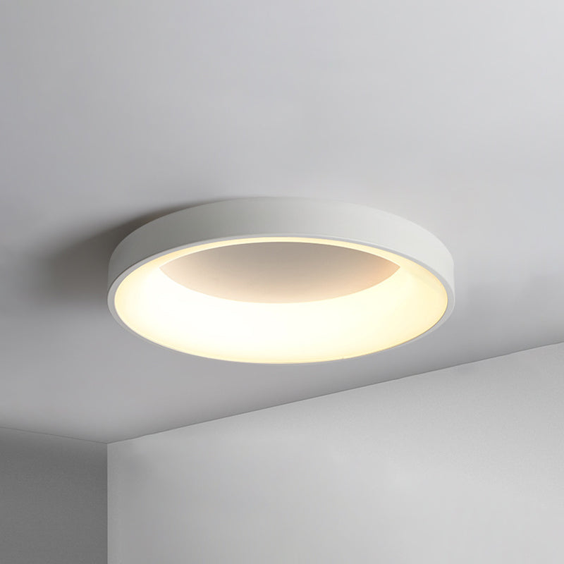 Nordic Style Led Flush Mount Ceiling Lamp - Metal Circular Light For Bedroom White / 19 Warm